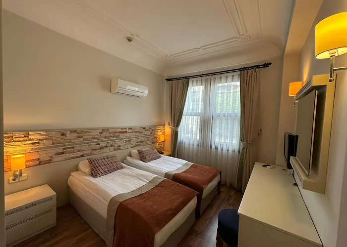 Economy Room