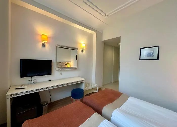 Economy Room